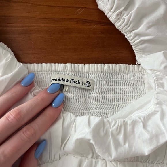 Abercrombie White Ruffle Top Size xs - Picture 2 of 3
